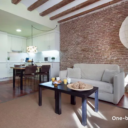 インサイド エスパルテリア アパート *