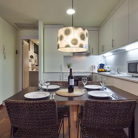 インサイド エスパルテリア アパート *