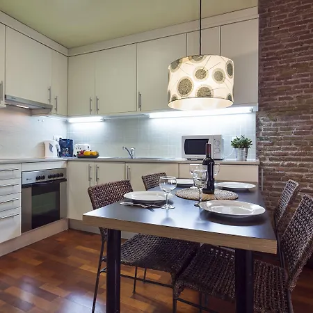 インサイド エスパルテリア アパート