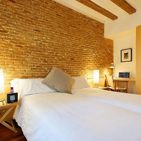 Inside Esparteria