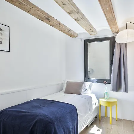 Inside Esparteria Apartman Barcelona